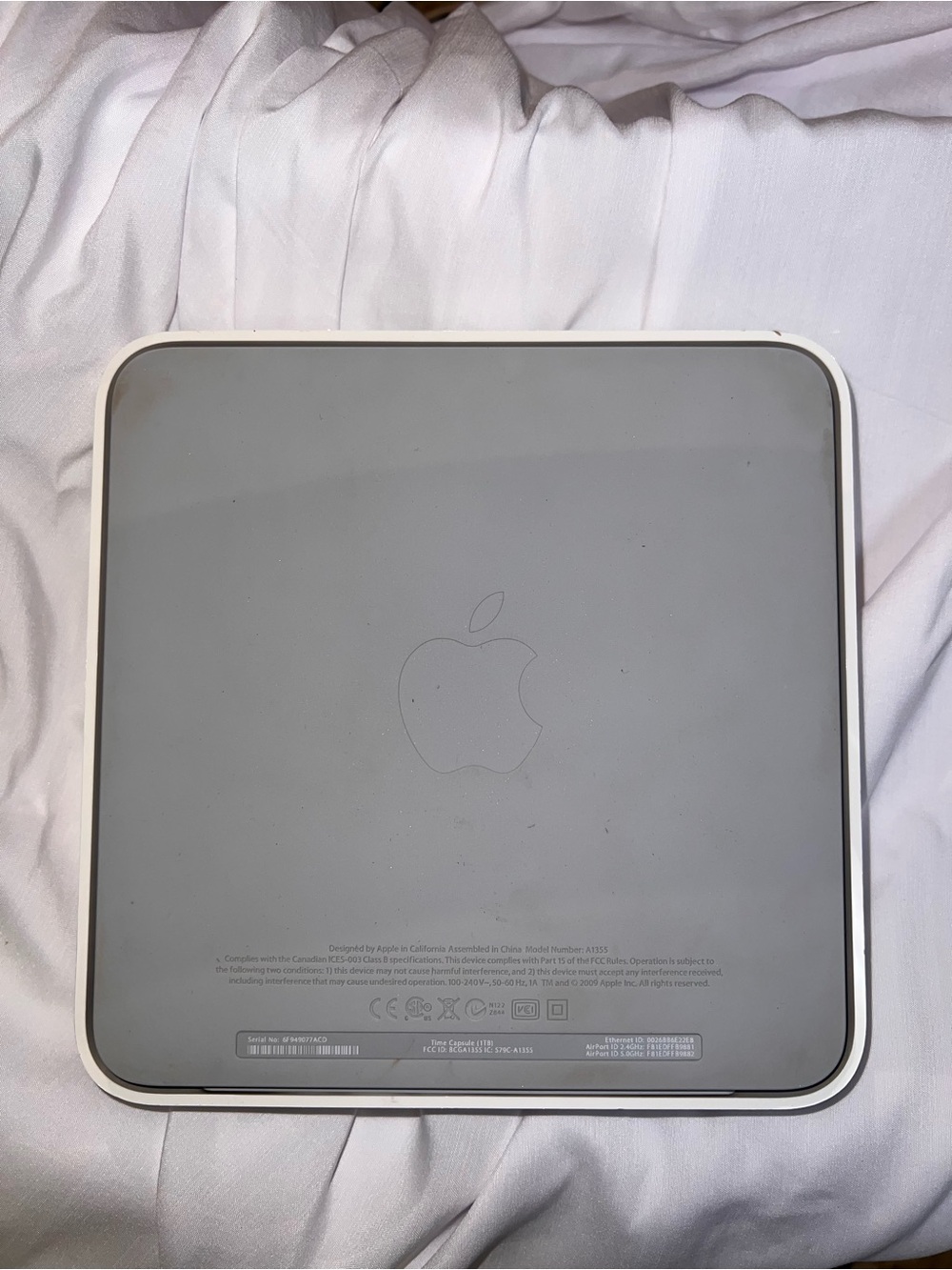 Apple Router - Picture 3 of 5